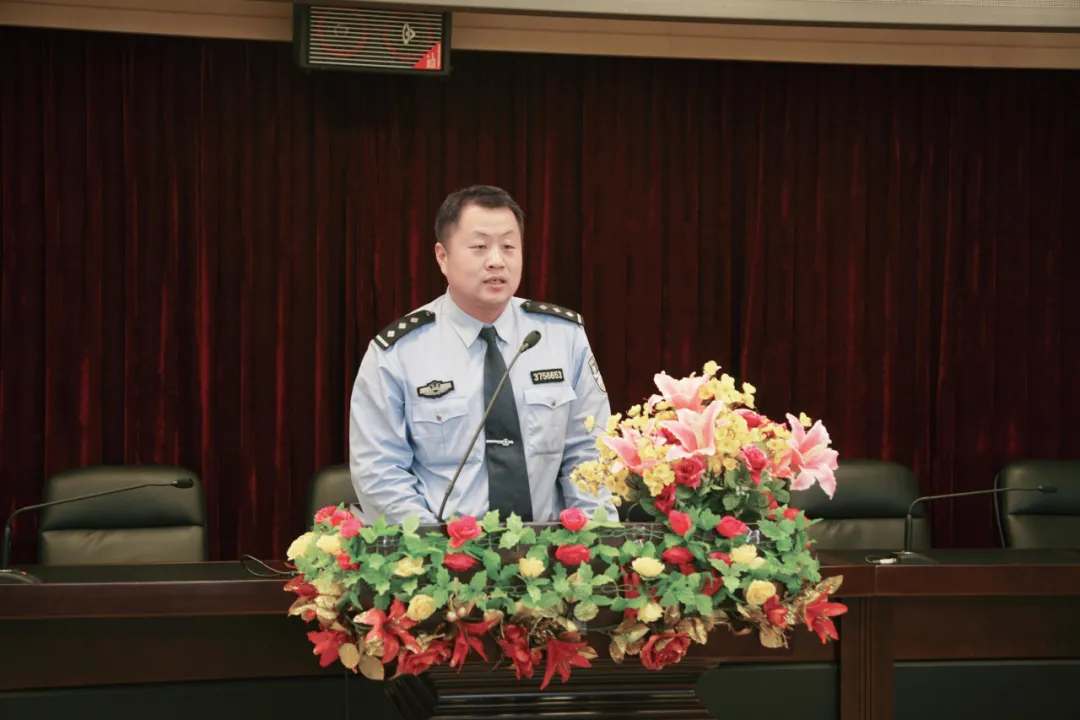 在鲜红的党旗下——司法行政百年英模谱：孙明