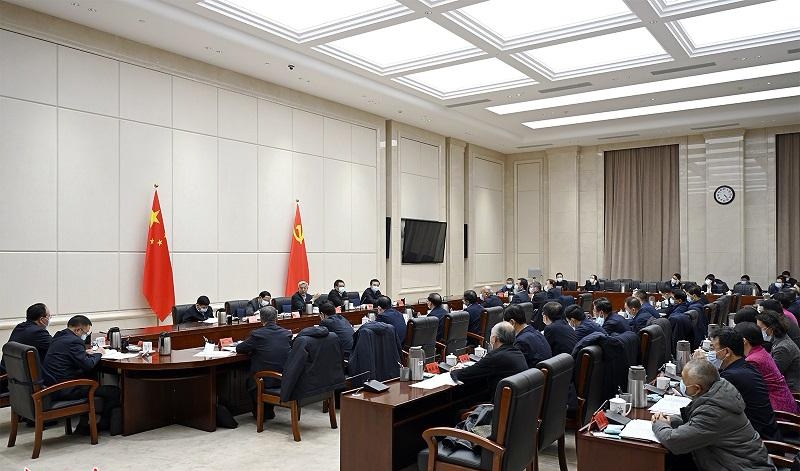 中共甘肃省委召开专题协商座谈会：征求对全省经济工作的意见和建议