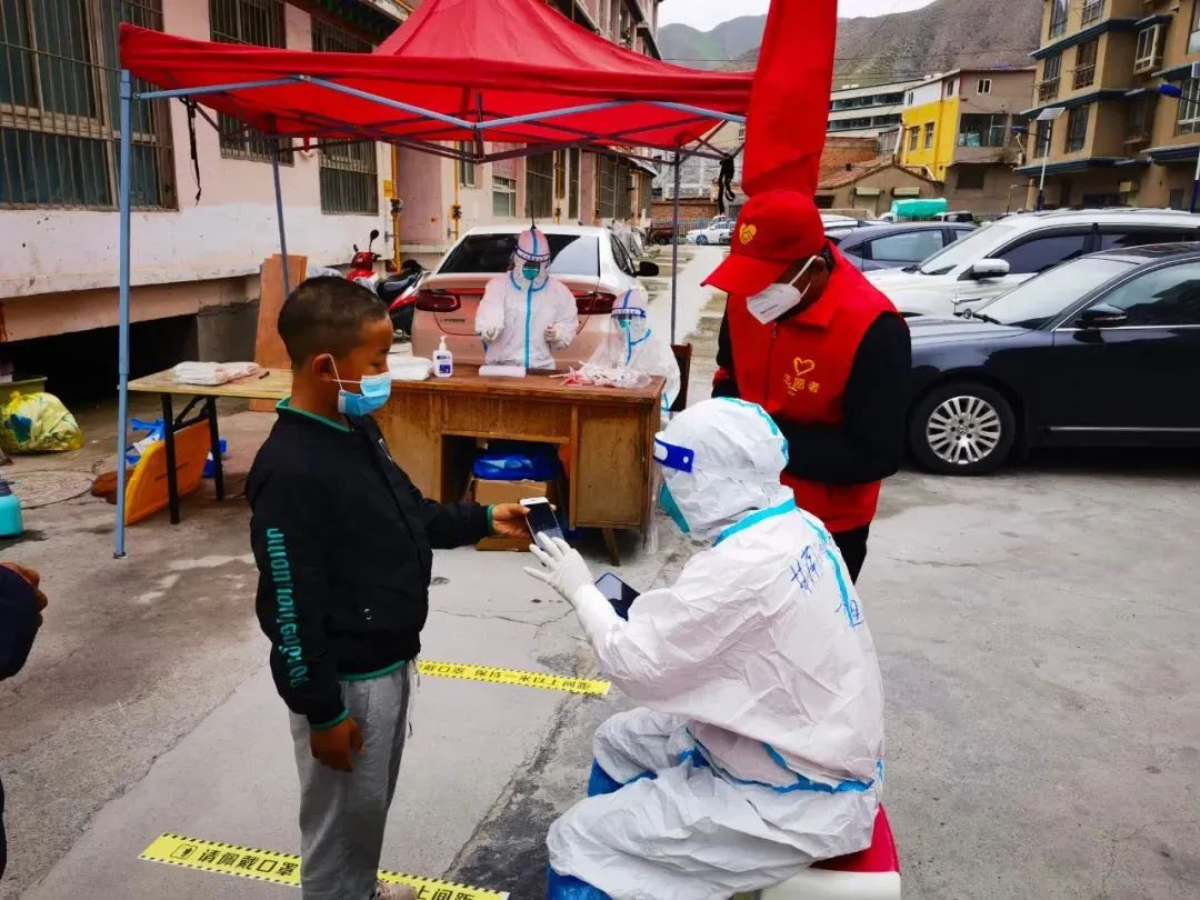 让青春在抗疫一线闪光——兰州市七里河区黄峪镇陶家沟村返家乡大学生助力疫情防控彰显当代青年责任与担当