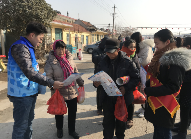 青岛西海岸新区张家楼街道综合执法中队多举措推进市容管理