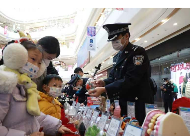 江苏盐城亭湖公安：喜迎人民警察节，禁毒宣传不停歇