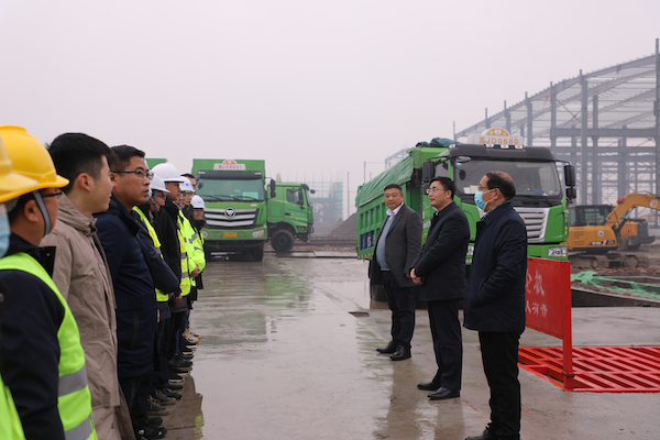 江苏盐城大丰经开区：春节慰问暖人心 项目一线鼓干劲