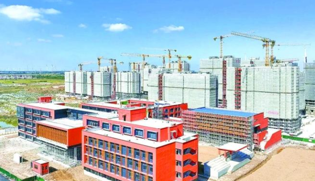 江苏滨海港产业发展项目建设一线奏响“春之曲”