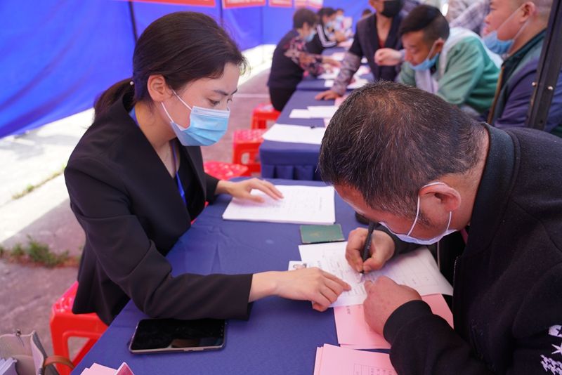 江苏盐城高新区：线上线下“暖心送岗”精准服务保障企业用工