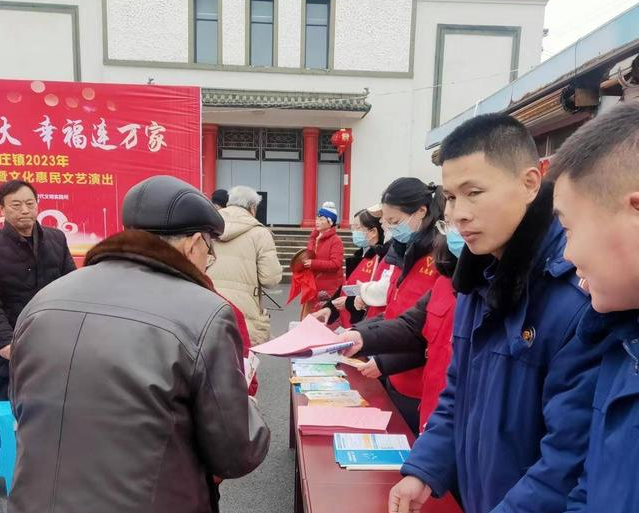 盐城大丰刘庄镇：“冬训集市”火热开集