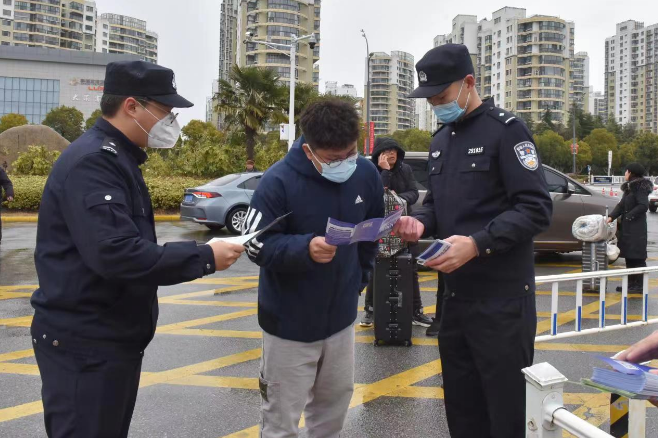 盐城开发区公安打好反诈“组合拳”，守牢群众“钱袋子”