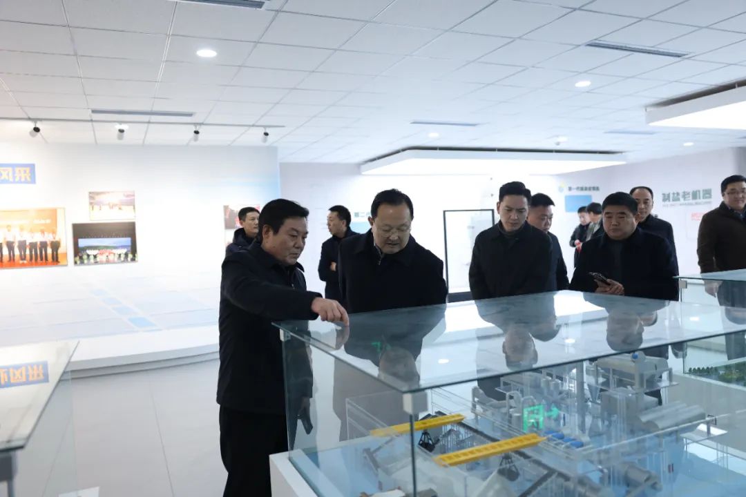 中联国融盐业公司领导来银宝盐业公司、食品科技公司考察交流