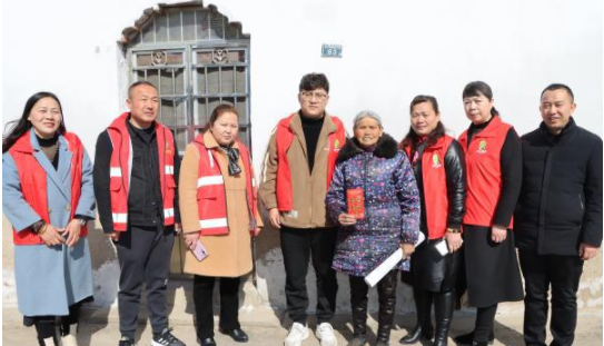 江苏射阳县长荡镇“好人”志愿者服务队助残帮困暖人心