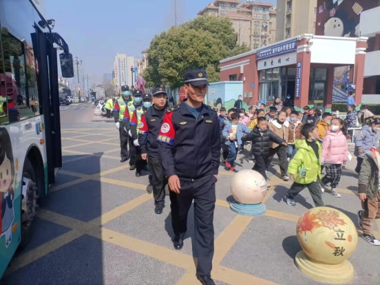 盐城盐南高新区城管执法助力创建省级食品安全示范区