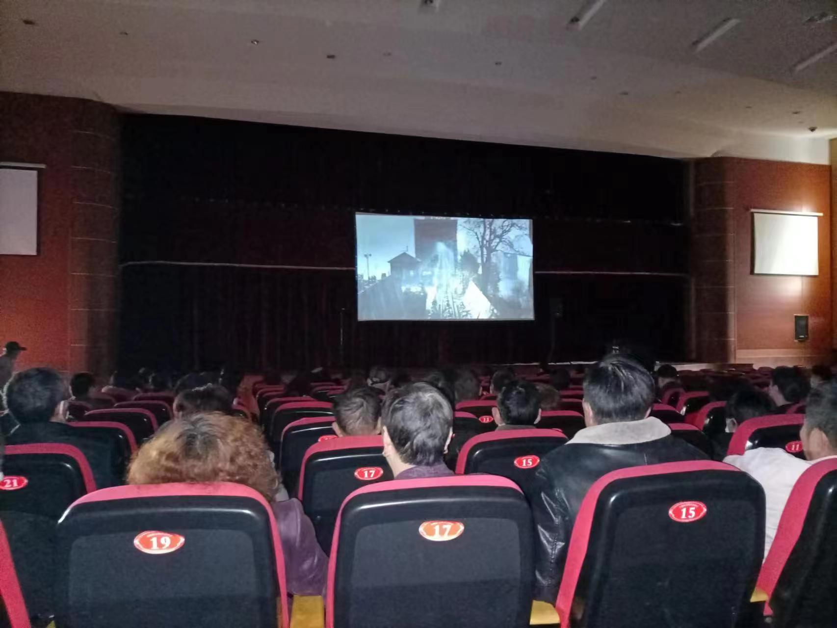 盐城建湖县上冈镇银屏党课为党员冬训添活力