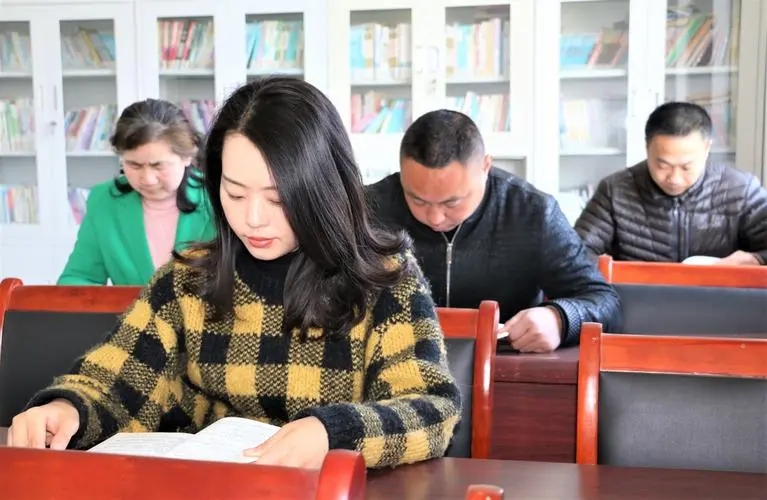 江苏盐城盐都区潘黄街道旭日社区获评江苏省五星级示范农家书屋