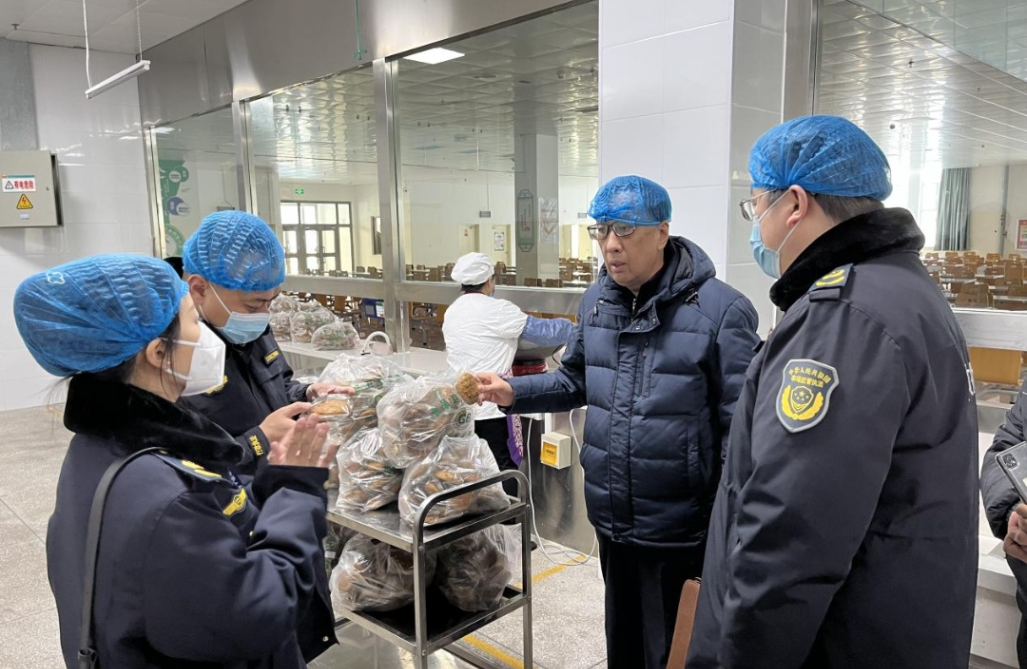 江苏盐城大丰区万盈镇食品安全“两个责任”落地见效