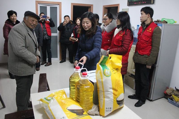 江苏盐城大丰区：“幸福优居”公益项目关爱农村老党员