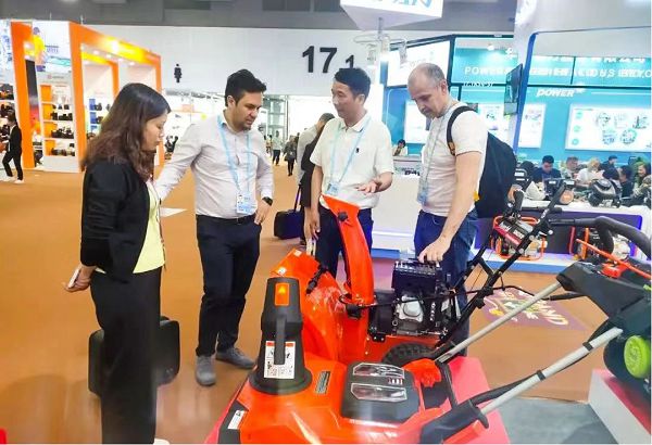 江苏盐城亭湖：广交会前勤谋划 会上会后忙不停