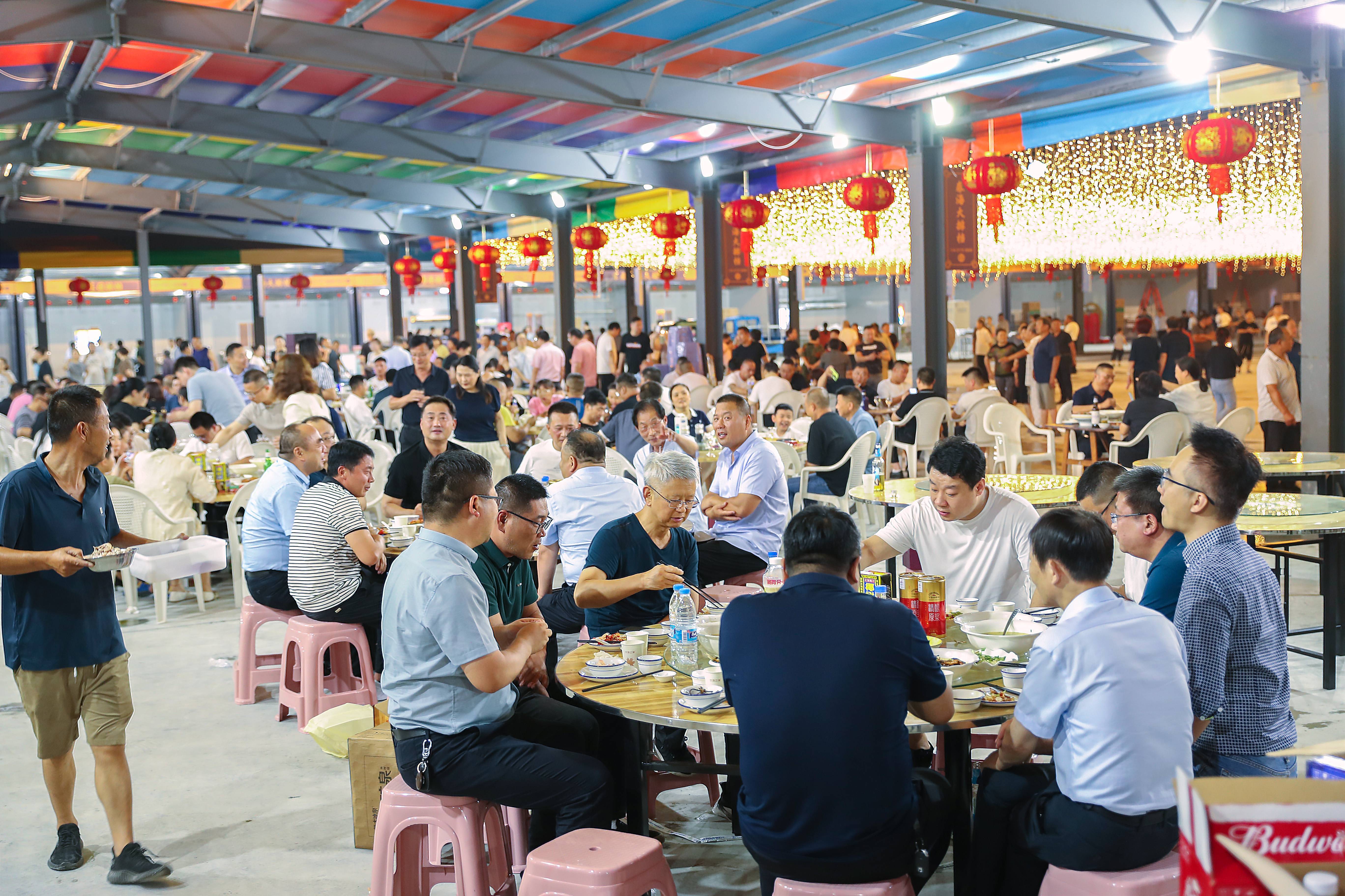 江苏盐城滨海县：夜经济燃起城市发展新活力