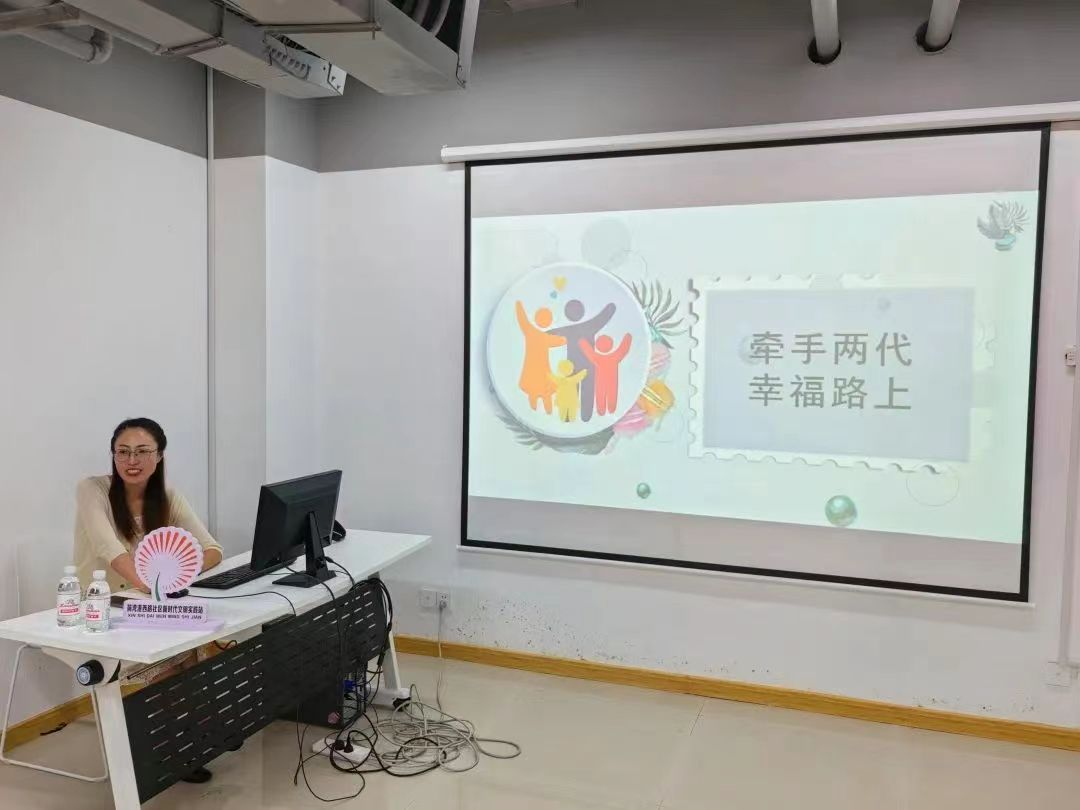 青岛西海岸新区辛安街道以“初心课堂”为载体，让密切联系群众成常态