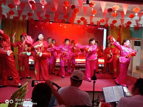 弘扬传统文化无私奉献精神