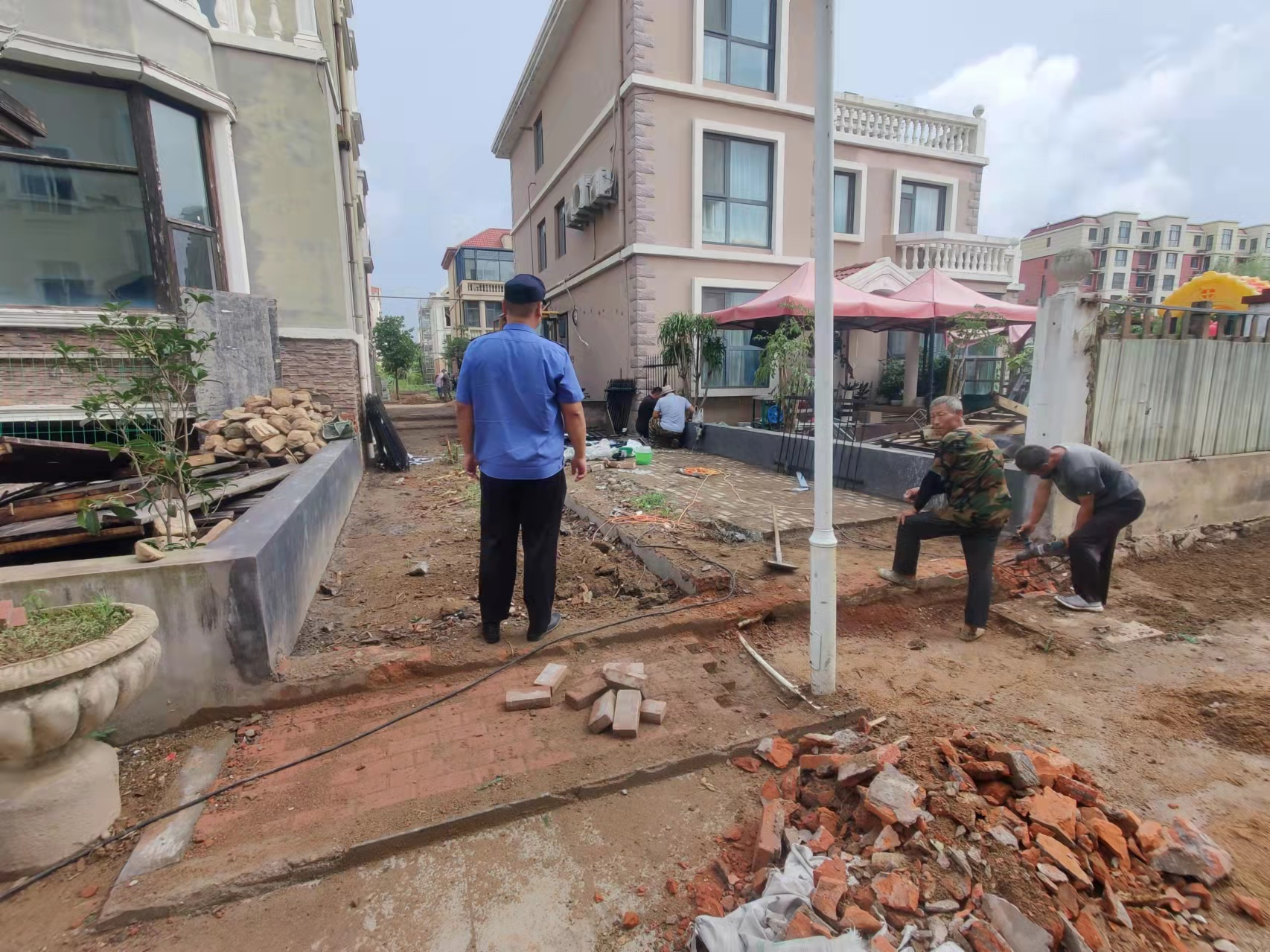 青岛西海岸新区张家楼综合执法中队强化“监管前置”提升拆违控违力度