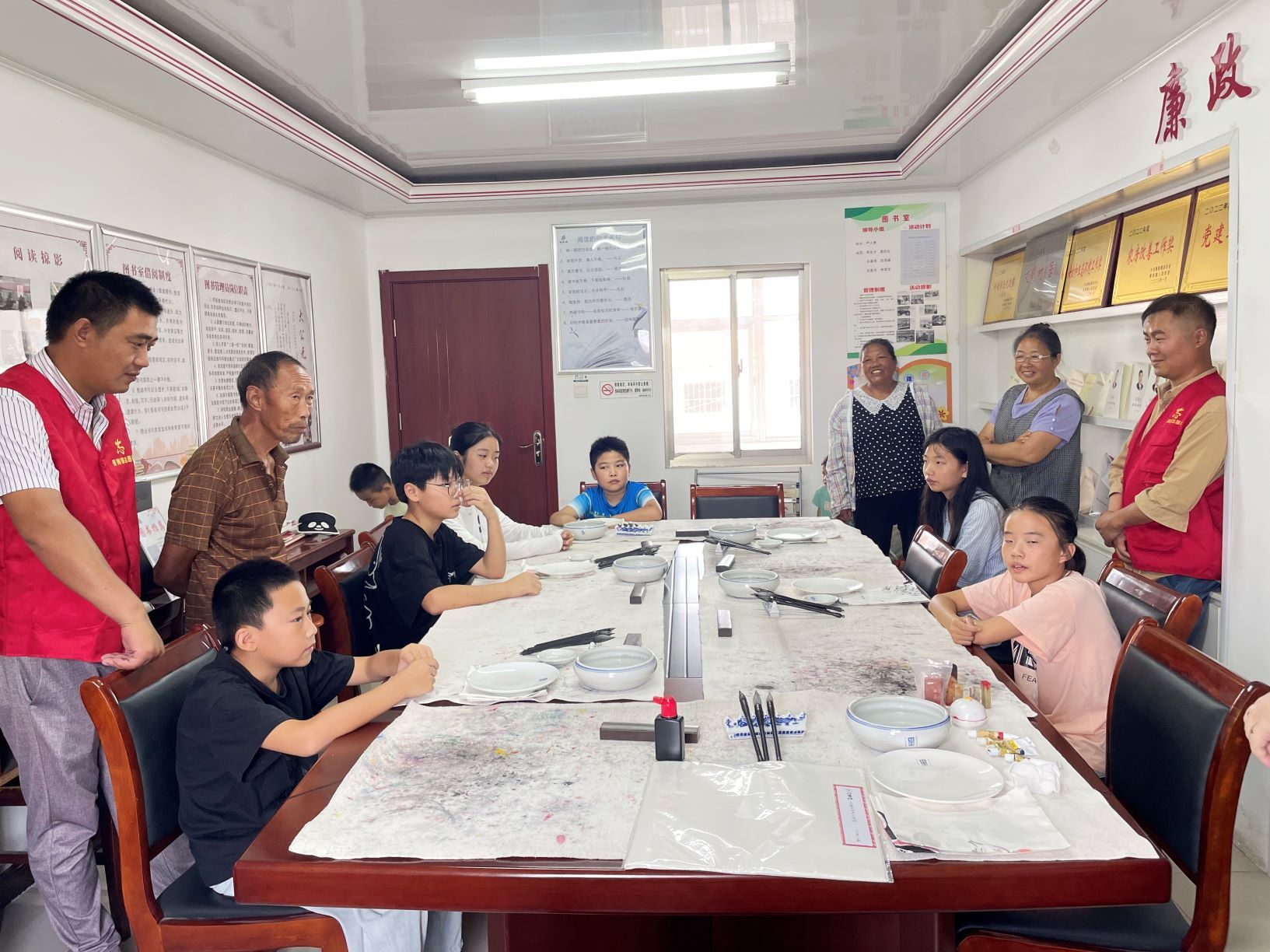 江苏盐城盐都秦南镇：国画传承进乡村 翰墨留香润成长