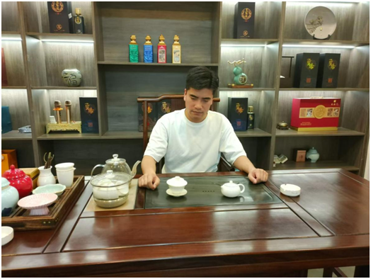 徐大朋：让皇缘酒楼菜肴飘香河下古镇