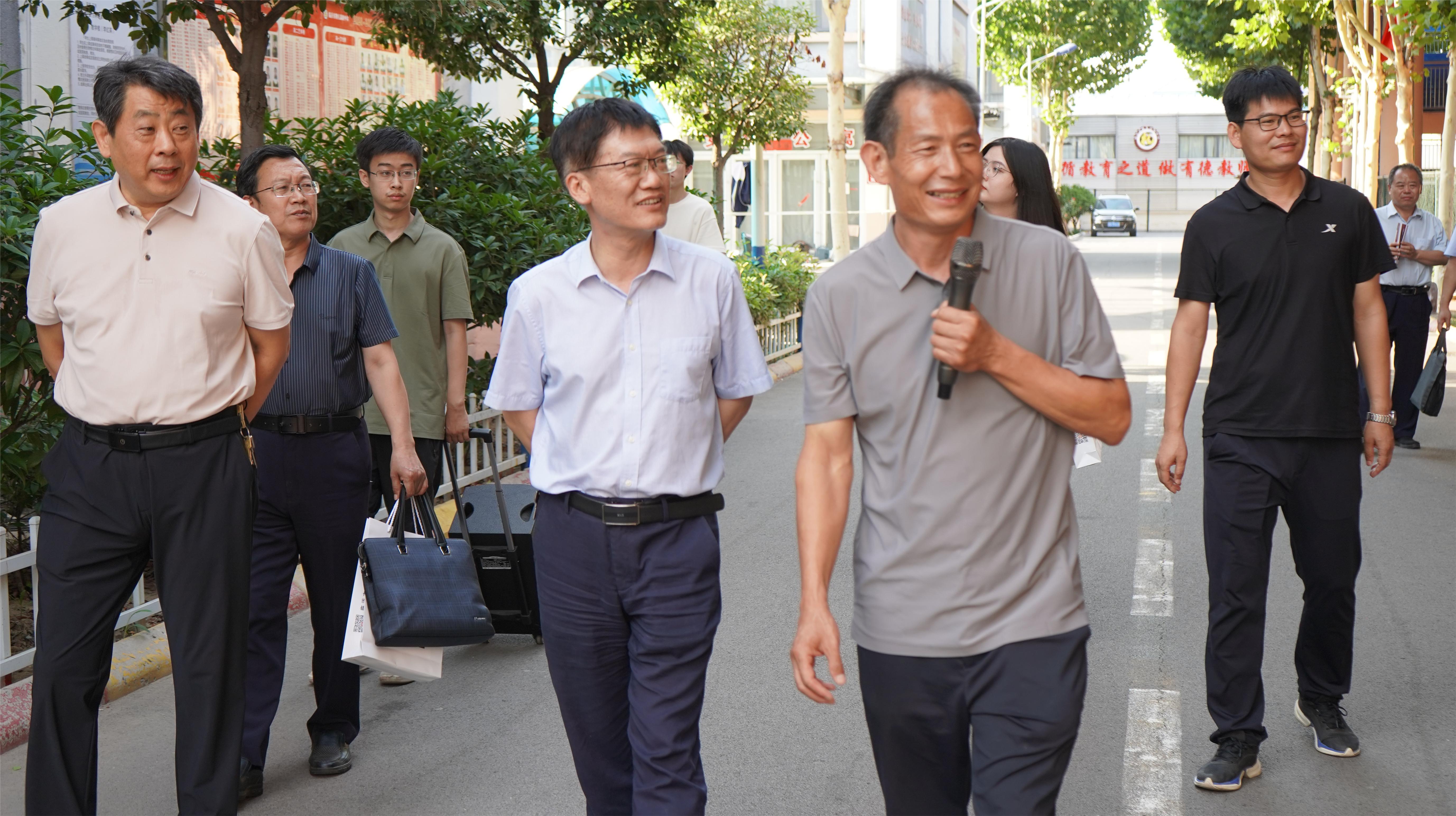 临沂市社科联主席郭景军到隆礼高中调研荀子文化传承工作