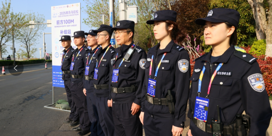 奔跑有风，一路有“警”！ 崂山公安护航“青马”每一步