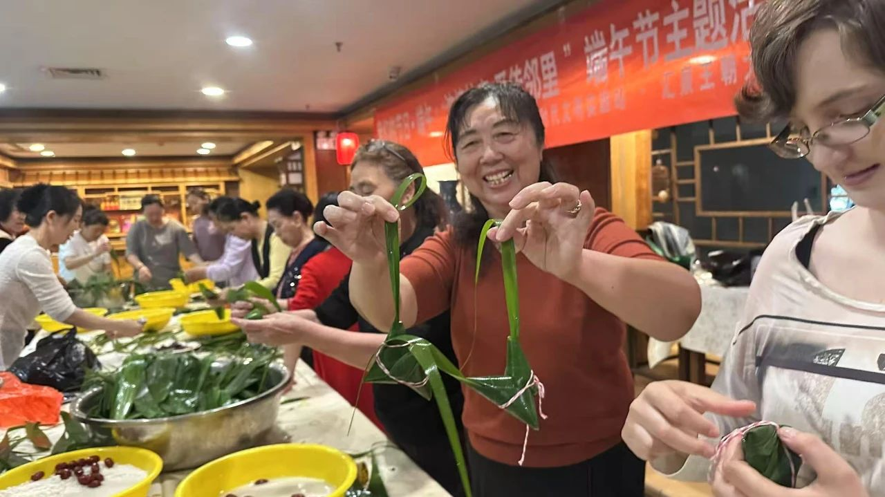 青岛市市南区：迎端午 品民俗 话传承