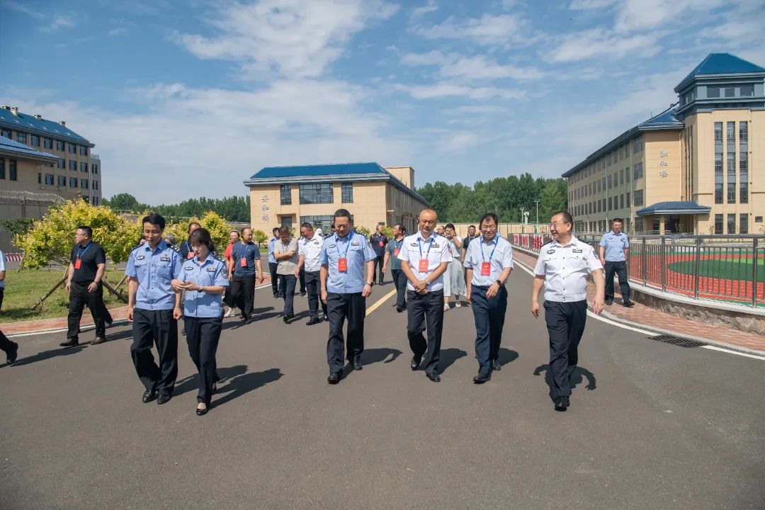 禁毒教育零距离——青岛市强制隔离戒毒所“6.26”公众开放日活动圆满举行