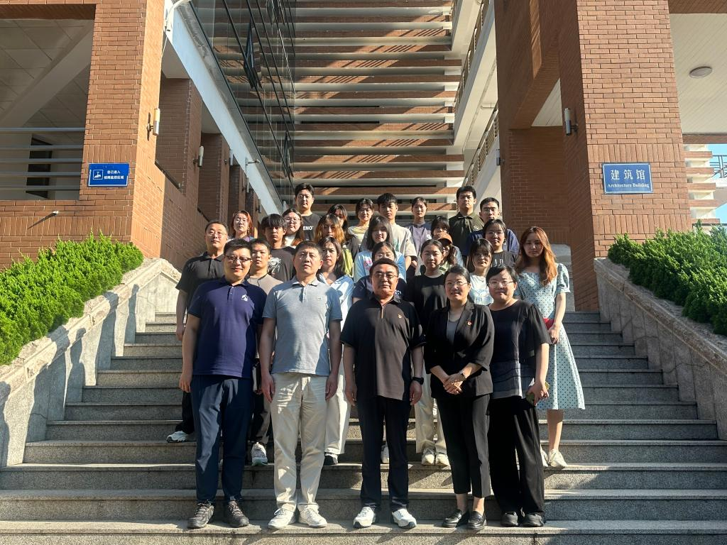 赓续红色基因·挺膺奋斗报国 “中国好人”王仁江与青岛理工大学新党员 共话共产党员的使命担当