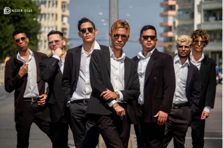 古巴热浪袭来，今晚在青岛西海岸新区金沙滩啤酒城激情嗨唱