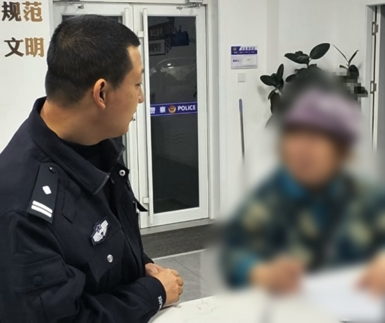 崂山公安精准预警 火速保住老人8万元养老钱