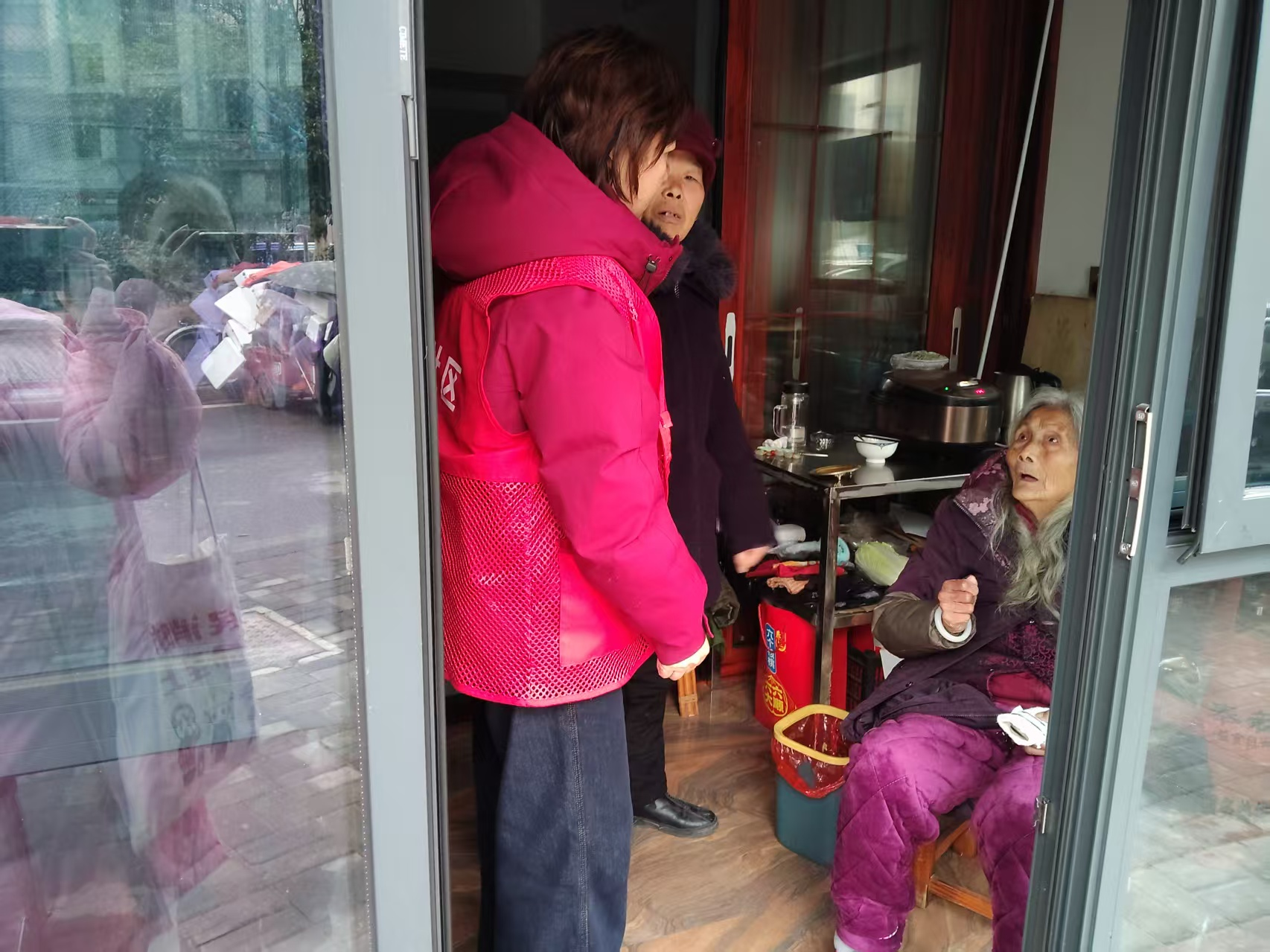 江西奉新：开工送祝福 情暖夕阳红