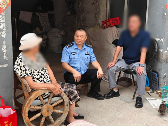 “争议地”变“和谐地”：纠纷有“结”，民警来“解”！